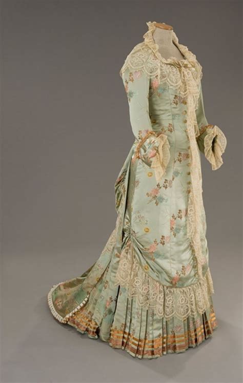 The Silk Gown Worn By Countess Olenska Michelle Pfeiffer In ‘the Age Of Innocence Vintage
