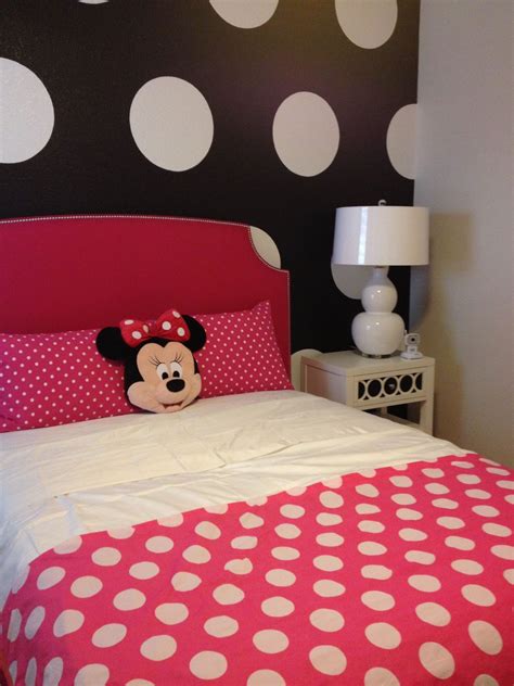 Buying a new minnie mouse bedroom set can be a chore. Minnie Mouse Bedroom Furniture Minnie Mouse Polka Dots in ...