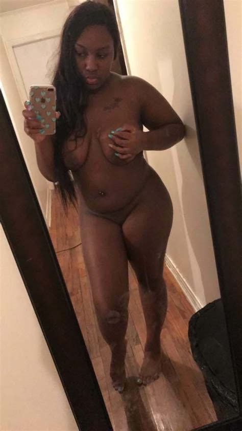 Ebony Mirror Selfie Shesfreaky