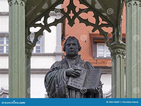 Monumento De Martin Luther En Wittenberg Imagen De Archivo Editorial