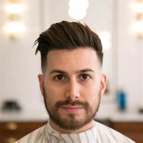 hairstyle for men round face 2022