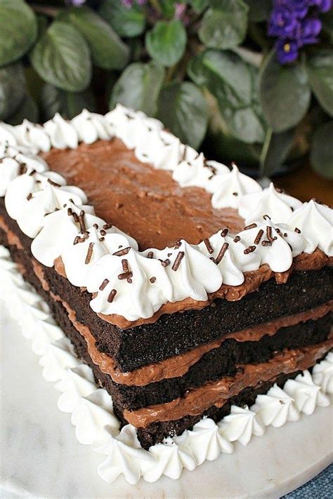 Low in calories and naturally portion controlled it is perfect for weight watchers who don't want to be tempted by an entire cake. Skinny Dark Chocolate Cake | low calorie | SweetOrdeal.com ...