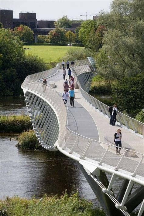 20 Most Amazing And Famous Pedestrian Bridges Around The World
