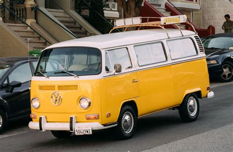 1972 Volkswagen Type 2 Deluxe Volkswagen Vans Volkswagen Type 2 Vw