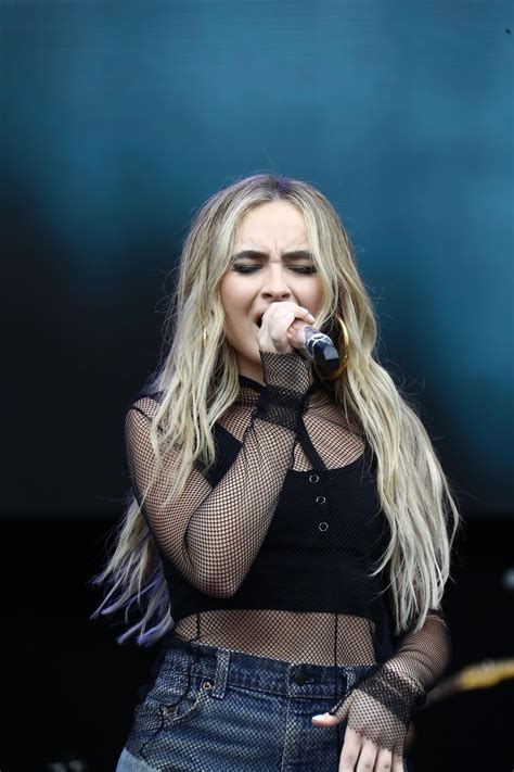 What is happening with the doll and what does it want? Sabrina Carpenter - Billboard Hot 100 Music Festival in NY ...