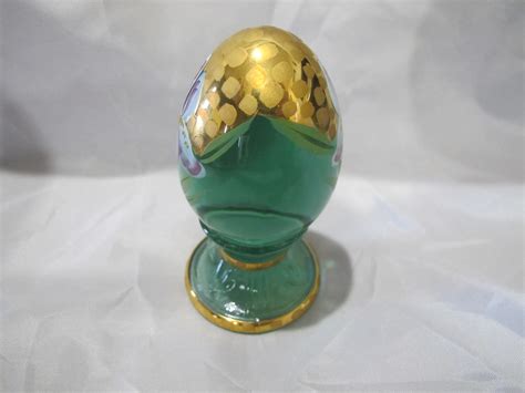 Fenton Iris Light Green Painted Art Glass Egg Paperweight Carnival Glass