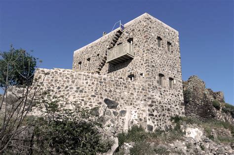 Restored 17th Century Stone House In Greece With Modern Aesthetics