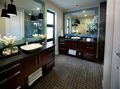 26 Beautiful Wood Master Bathroom Designs
