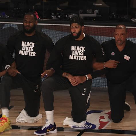 Lakers Clippers Kneel During National Anthem Before Opener At Nba