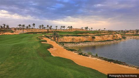 New Course Near Egypts Pyramids Opens For Play