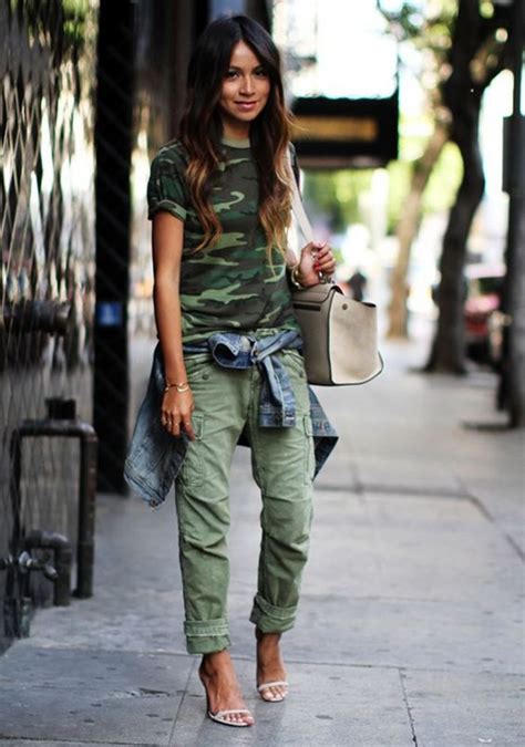 Great Cargo Pants Outfit On The Streets