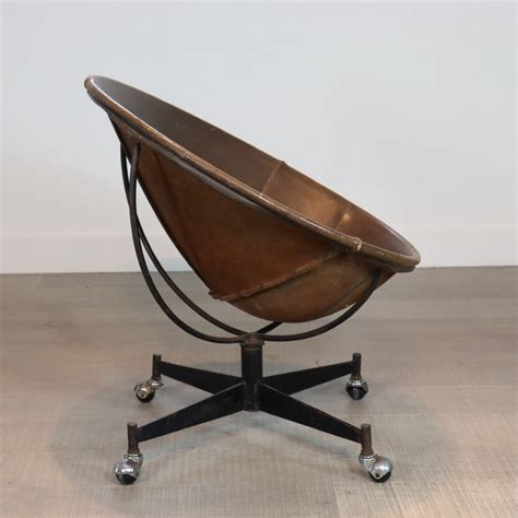 Rare Leather Bucket Chair By William Katavolos For Leathercrafter S