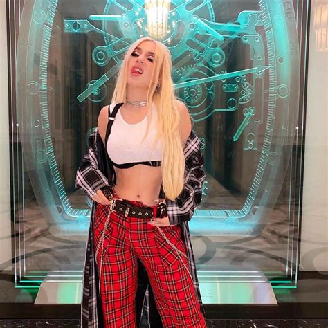 Ava Max On Twitter In 2021 Ava Max Ava Max Outfits Max Fashion