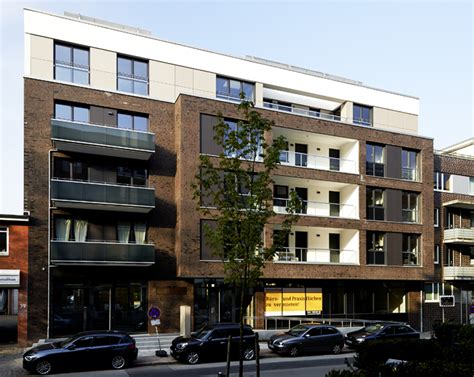 Farbenfrohe balkonbepflanzung in hamburg barmbek wohnung in hamburg balcony flowers hamburg bepflanzung pflanzen und balkonbepflanzung. Home | Huke-Schubert Berge Architekten