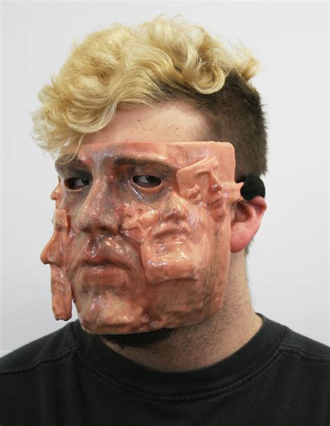 College Student 3d Prints The Scariest Mask Ever Of