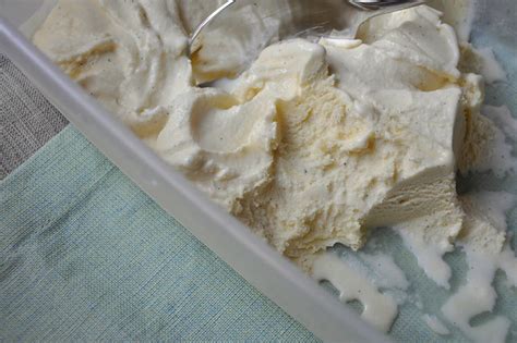 This vanilla ice cream recipe is so good especially given how easy it is to make. Vanilla Bean Ice Cream: If You Love Somebody - Turntable Kitchen