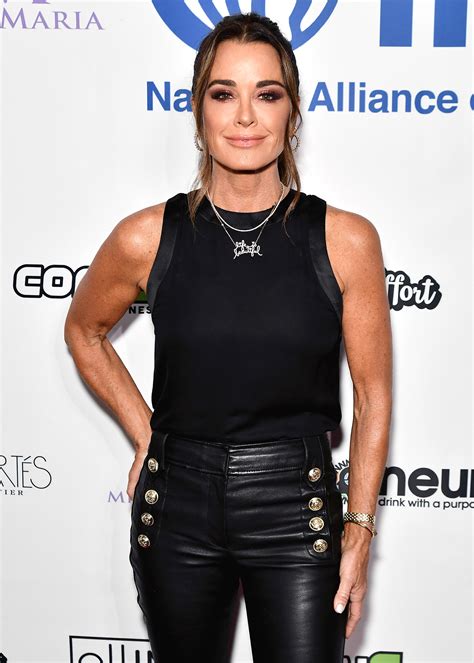 kyle richards defends weight loss after backlash over rib bearing photo primenewsprint