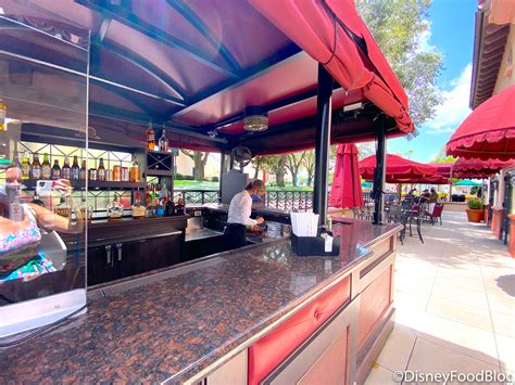 Our lounge collection checks all the boxes, striking a perfect balance. Review! Hollywood Brown Derby is Still Worth Slowing Down ...