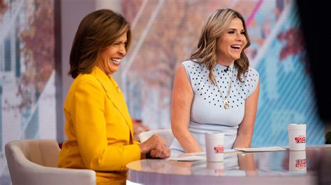 Watch Today Excerpt Hoda Reveals What Article Of Clothing Jenna Never