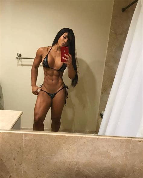 Yarishna Nicole Ayala Nude Sexy VoyeurFlash