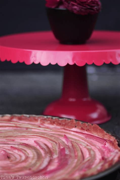 Wenn es überall rhabarber gibt, ist es zeit low carb rhabarberkuchen zu backen. Rhabarbertarte! | Tinastausendschön | Rhabarbertarte ...