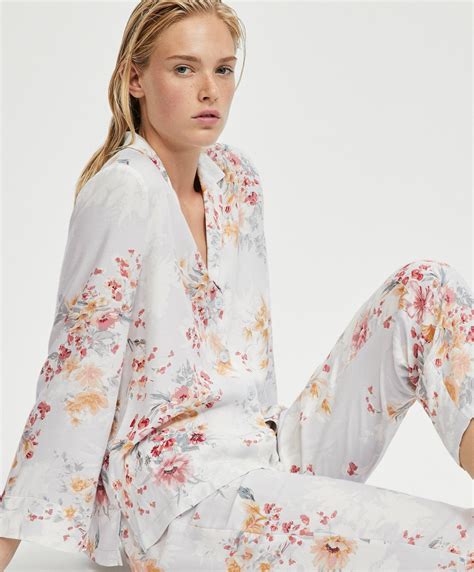 Camellia Print Shirt New In Pyjamas And Homewear Oysho España