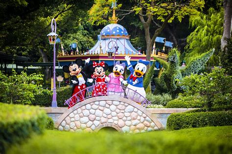 Hong Kong Disneyland Resort Celebrates 15th Birthday Disney Dining