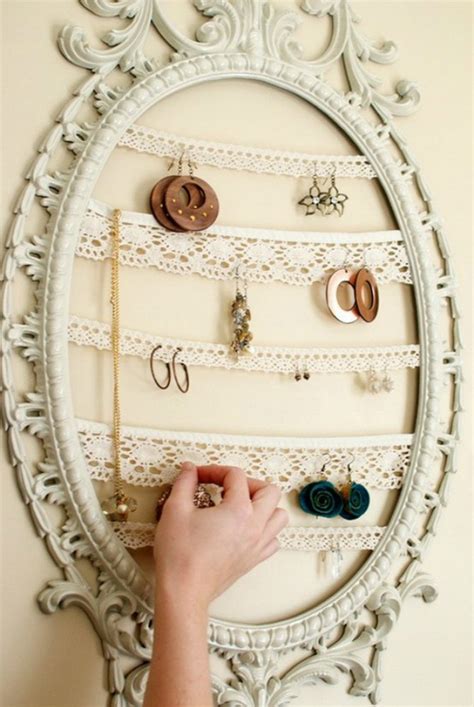 30 Repurposed Vintage Picture Frames