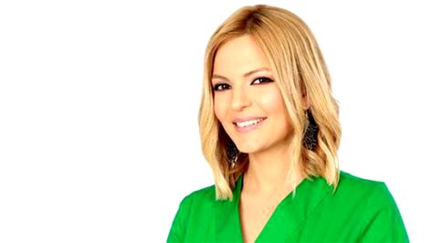 Cele mai bune panouri ale utilizatorului lavinia petrea. Lavinia Petrea știe Cum Să Mențină Flacăra Aprinsă în ...
