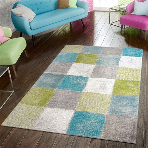 Sie suchen nach schönen teppichen, mit denen sie den boden entweder komplett auslegen oder nur teilweise akzentuieren möchten? Teppich Modern Preiswert Wohnzimmer Teppiche Kariert Style ...