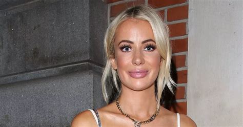 Love Islands Olivia Attwood Shows Off Surgery Results After Removing