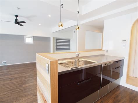 ■助監督：渡辺 葉 yo watanabe ■美術監督. 「Panasonicのシステムキッチン・ラクシーナ（Lacucina）。扉はCC40 ...