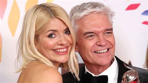 Holly Willoughby Reacts To Phillip Schofield Coming Out As Gay Hello
