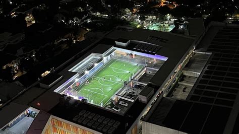New Rooftop Football Turf Opens In Sm Cherry Shaw