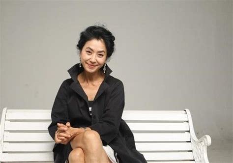 이재명지사님은 왜 저여자를 그냥 두는지? 김부선, 난방열사에서 민주열사로…'임을 위한 행진곡' 합류 | SBS ...