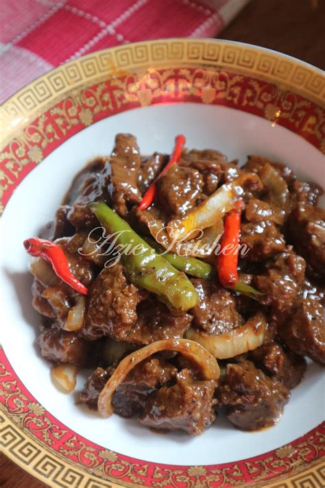 Cara membuat beef black pepper ini cukuplah mudah kok sehingga anda bisa membuatnya sendiri dirumah dengan panduan resep beef siapkan wadah kemudian campur daging dengan nanas yang sudah dihaluskan lalu diaduk hingga merata. Daging Masak Black Pepper Yang Mudah Dan Sedap - Azie Kitchen