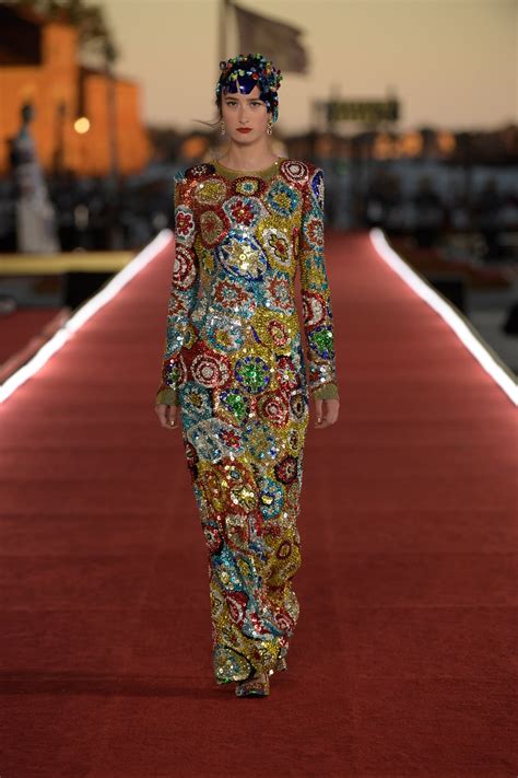 Dolce Gabbana Eine Atemberaubende Alta Moda Show Mit Faszinierender