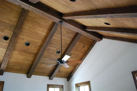 20 Rustic Wood Beam Ceiling