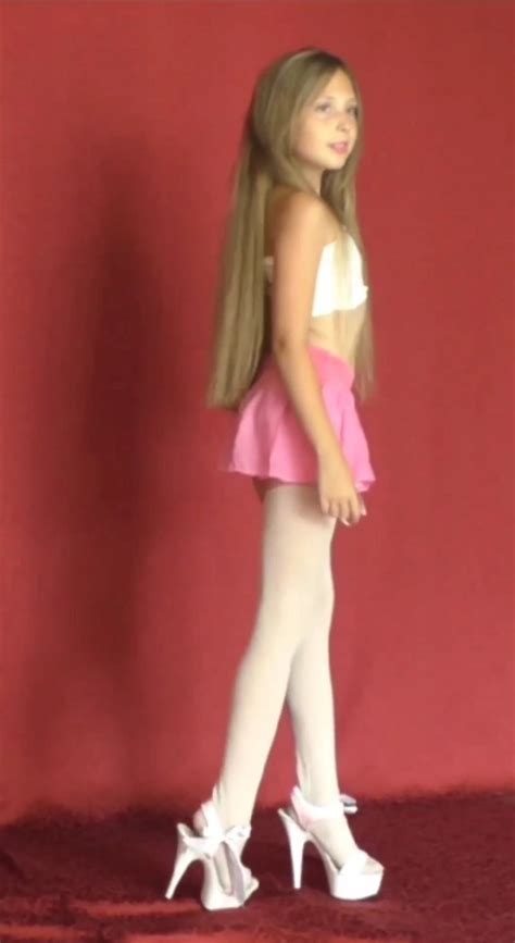 Pink Mini Skirt 06 Imgsrcru