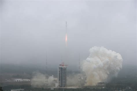 photos la chine lance le satellite pékin 3b — chine informations