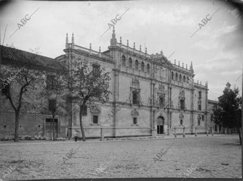 Fachada De La Universidad De Alcalá De Henares Madrid Archivo Abc