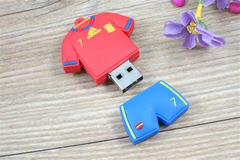 Memorias Usb Con Formas 3d Totalmente Personalizadas