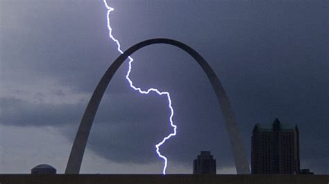 Lightning Show Over The Gateway Arch In 1500fps Slow Motion May 24