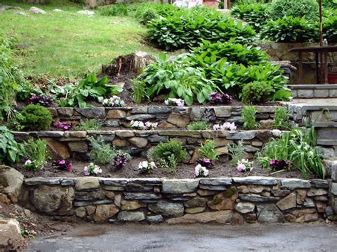 How To Build A Small Garden Rock Wall Garden Design Ideas