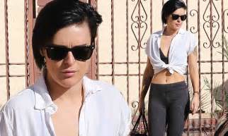 Rumer Willis Puts Her Toned Abs On Display In Crop Top At Dwts Rehearsal Daily Mail Online