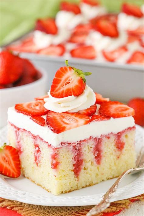 This Easy Strawberry And Vanilla Cake Recipe Is Out Of This World