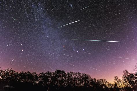 The famous geminid meteor shower will sling bright shooting stars this december. 2017 Geminids Meteor Shower : Astronomy