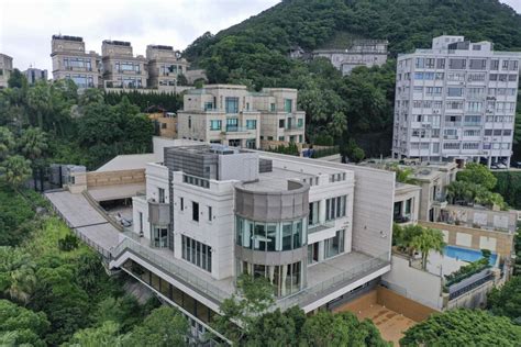 House On The The Peak Hong Kongs Most Desirable Address Sets New