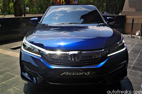 Select up to 3 trims below to compare some key specs and options for the 2016 honda accord. Honda Malaysia previews 2016 Accord facelift in Obsidian ...