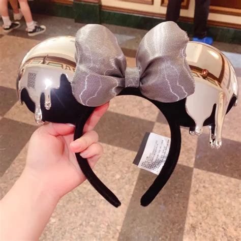 Disney 100 Years Limited Release Fluid Platinum Minnie Mouse Ear